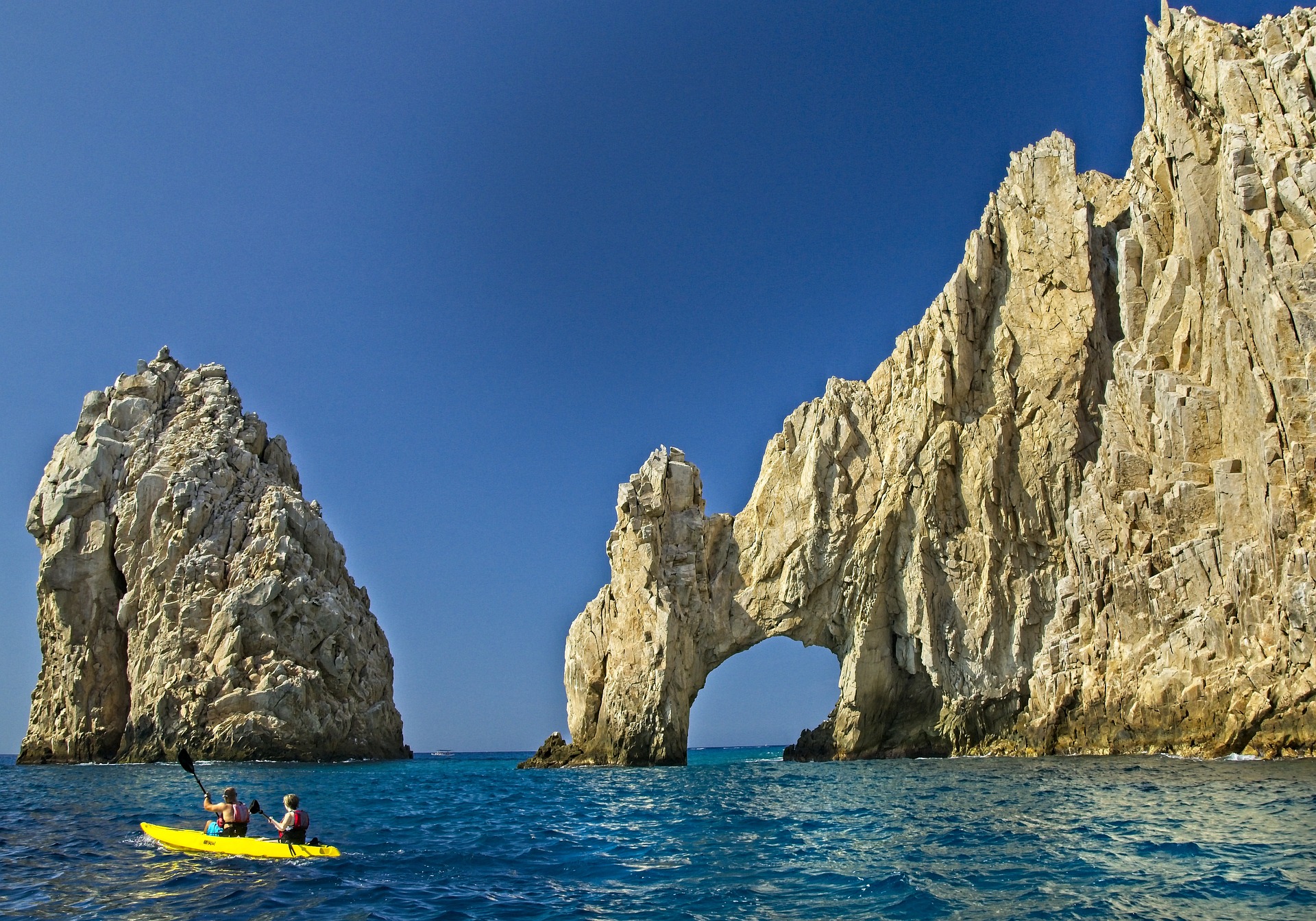 The Best Time of Year to Book Your Cabo Mexico All-Inclusive Vacation
