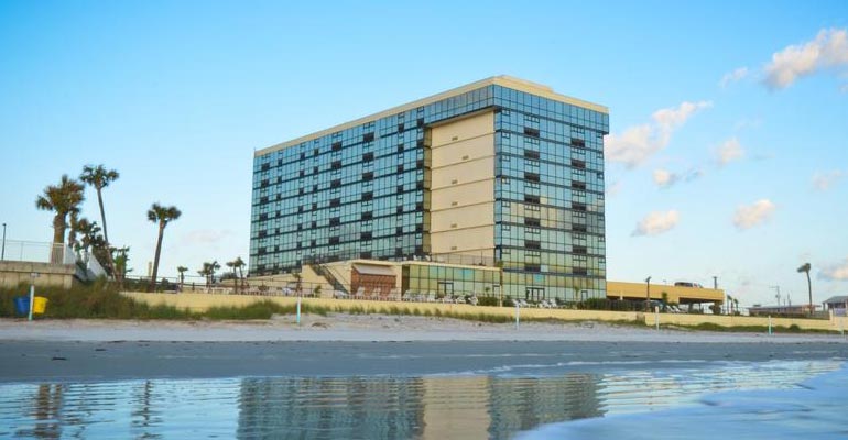 affordable Daytona Beach, FL Resort